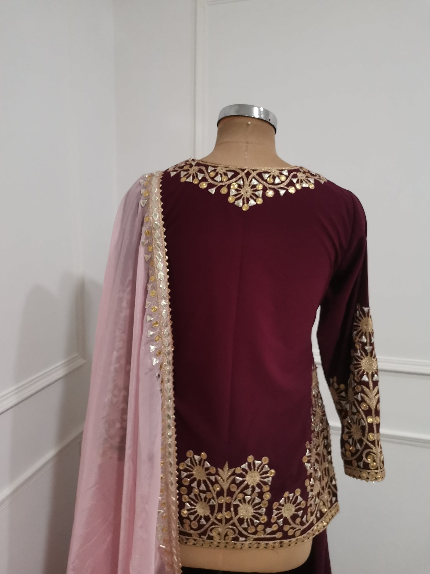 Gota Patti Suit