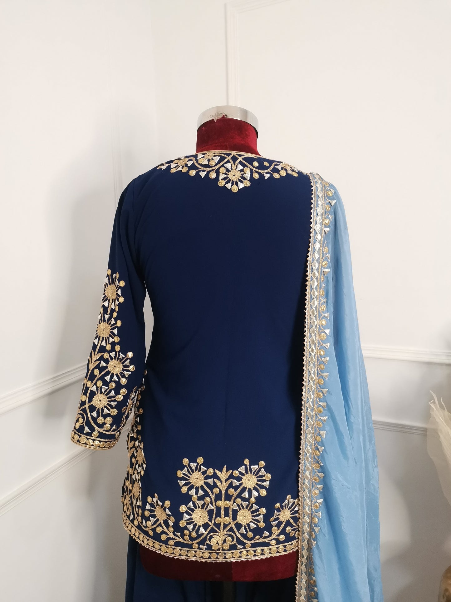 Gota Patti Suit